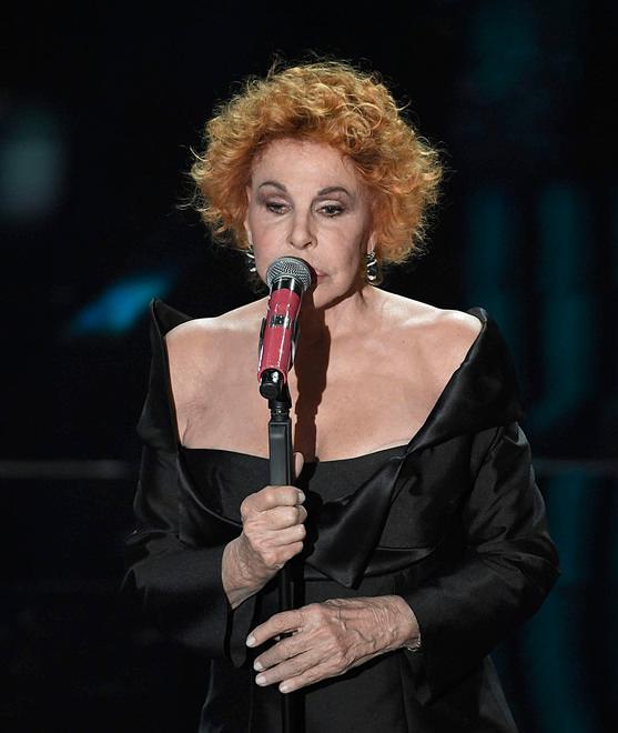 La voce della Vanoni all’Outlet Village