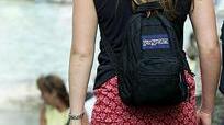 "La scuola non è una spiaggia", stop a bermuda e minigonne