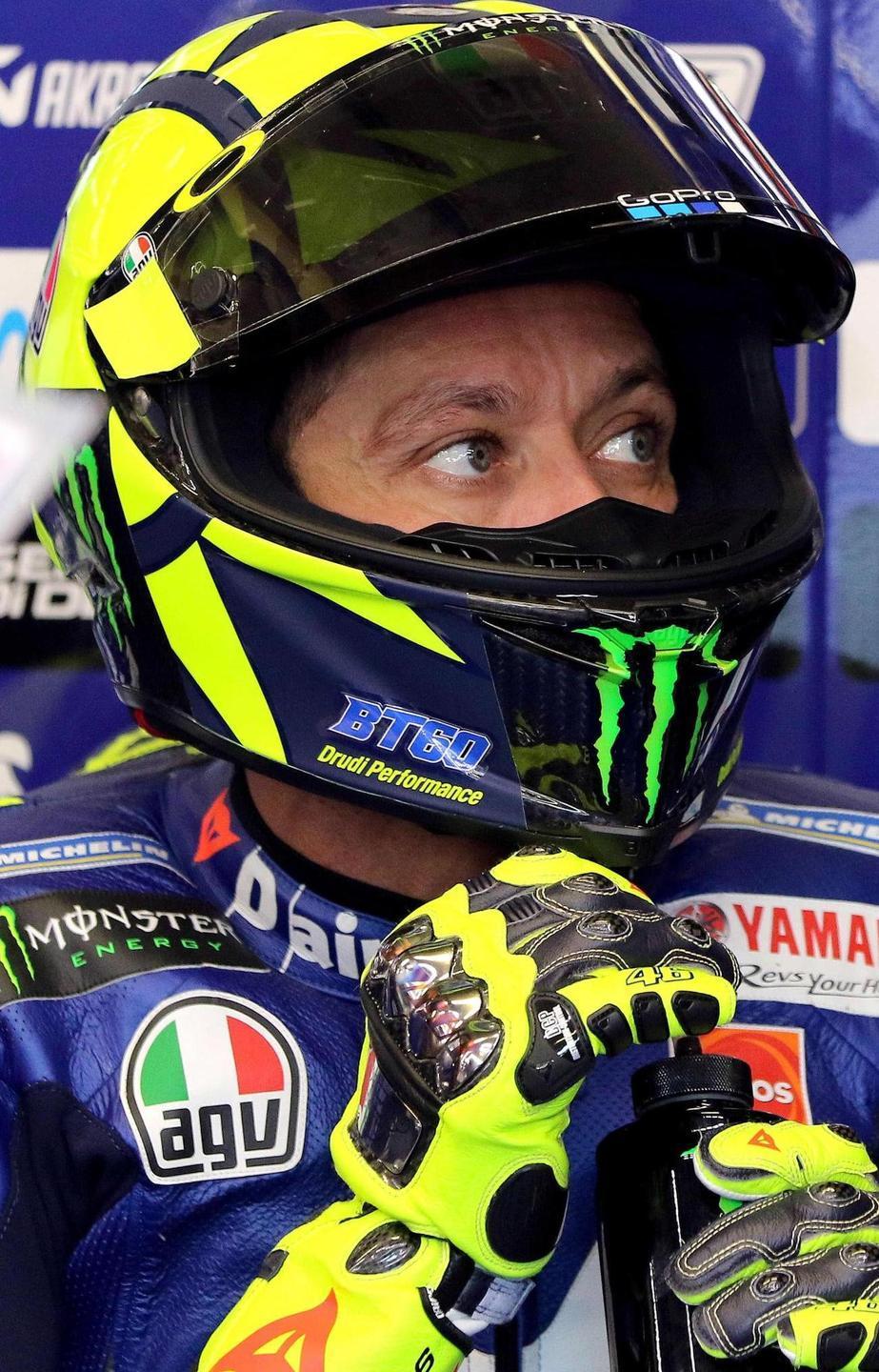Rossi sprona la Yamaha: «Mondiale ancora aperto»