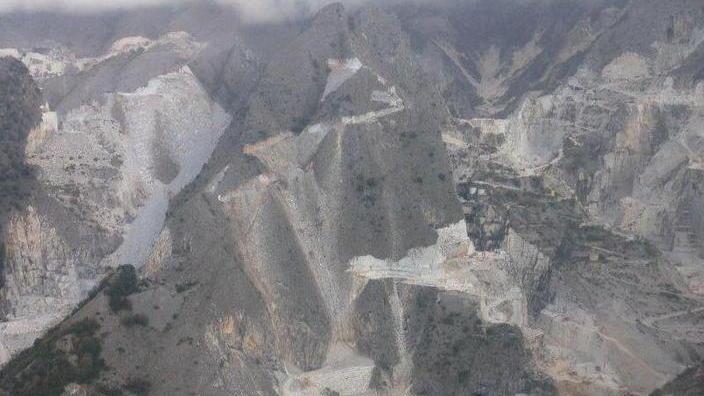 Cava Romana, la prof Leverotti insiste: strani quei confini