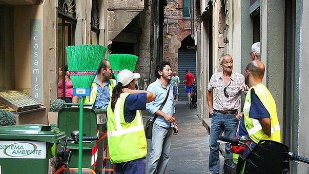 Un continuo fiorire di litigi e discussioni con i cittadini