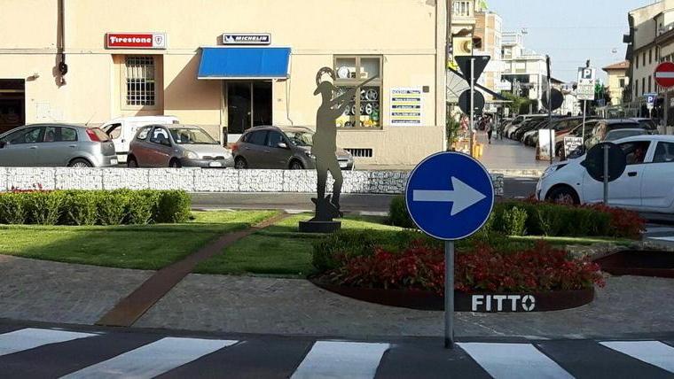 Piazza xx Settembre la rotatoria va rivista