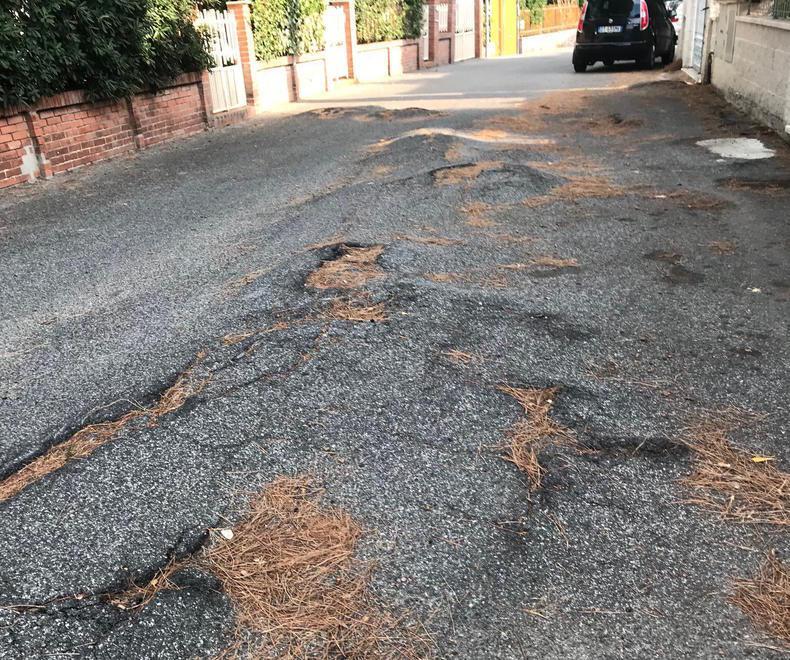 In spiaggia fra ostacoli e degrado Serve più cura e manutenzione 