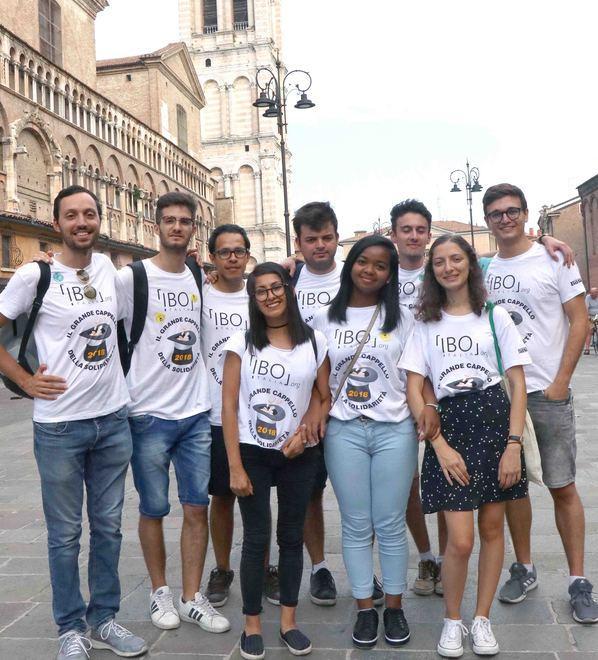 La musica dei Buskers accompagna la solidarietà 