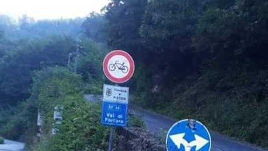 Erba alta? Limite a 30 all’ora e divieto di transito per le bici