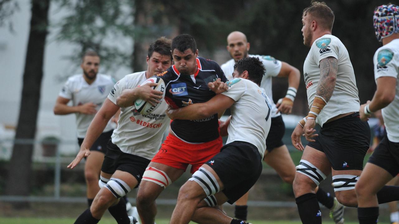 Il Valorugby sconfitto alla Canalina dai campioni d'Italia