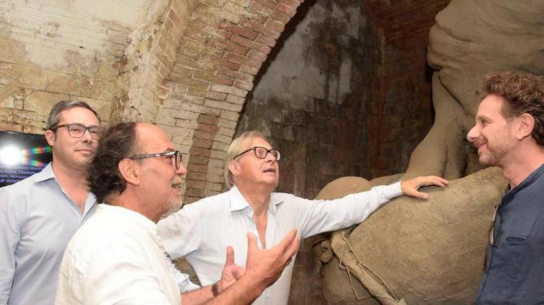Vittorio Sgarbi alla rassegna Extra