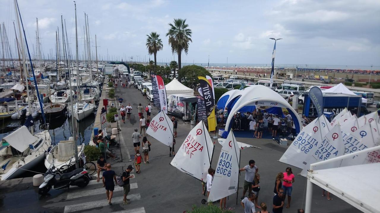 Viareggio, via alla coppa Primavela: oltre un migliaio i partecipanti - Video
