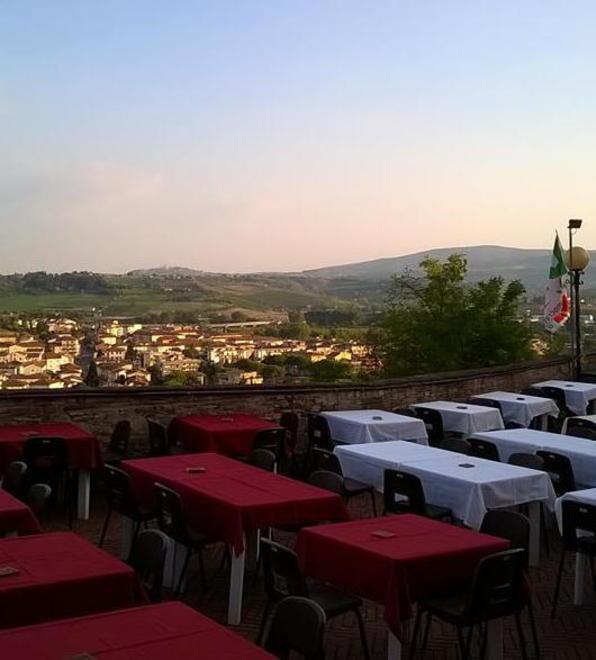 Bufera sulla Sagra per gli spazi concessi alla festa di LeU 
