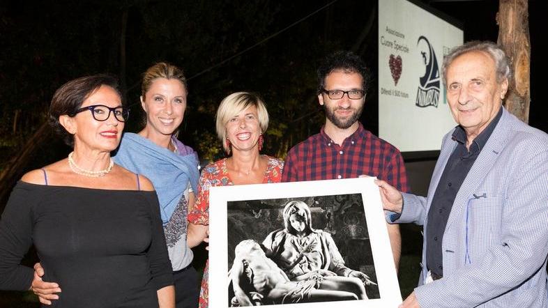 Serata di bellezza e solidarietà nel nome di Michelangelo