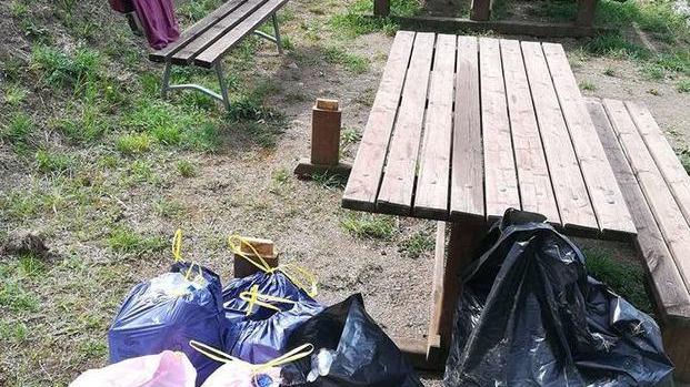 Sporco nel parco: dopo la protesta un esempio di civiltà