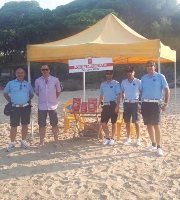 Una postazione sulla spiaggia contro il commercio abusivo 