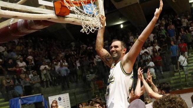 Addio al basket? Macché A quasi 40 anni l’ex Libertas Edo Nesti riparte da Pisa