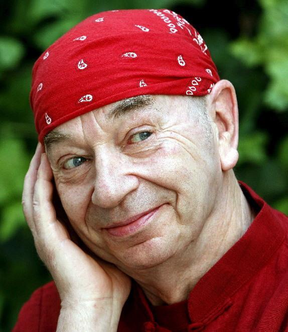 Addio a Lindsay Kemp Il mimo che ispirò Bowie passò anche da Ferrara