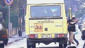 Lievi ritocchi per i costi di due servizi che il Comune offre agli studenti: il trasporto scolastico e la refezione
