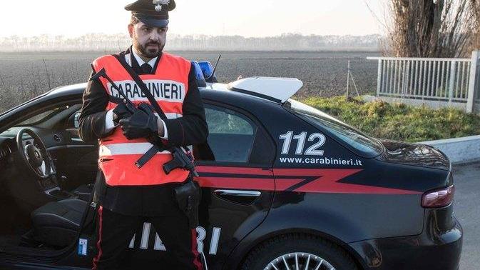 “Spedizione” a casa della ex, volano schiaffi e pugni