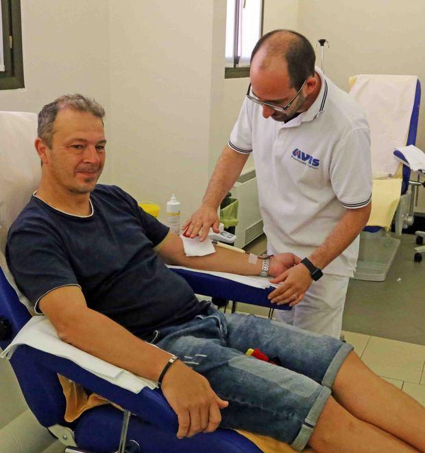 Raccolta sangue Avis in leggero calo. La West Nile incide 