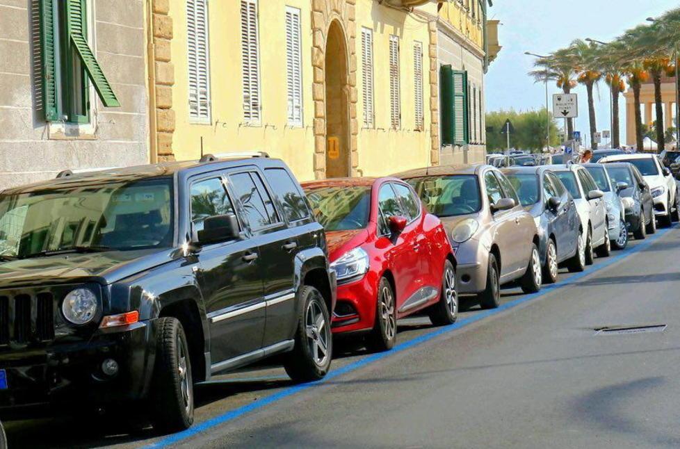 Parcheggi a pagamento sul lungomare: più di mille sanzioni nel primo mese 