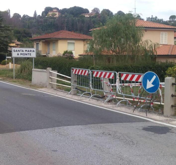La sindaca: «La Provincia deve riparare i danni al ponte» 
