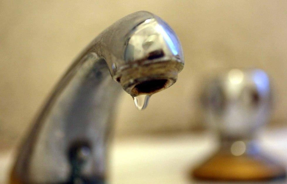 Acqua potabile, la crisi dimenticata dai Comuni 