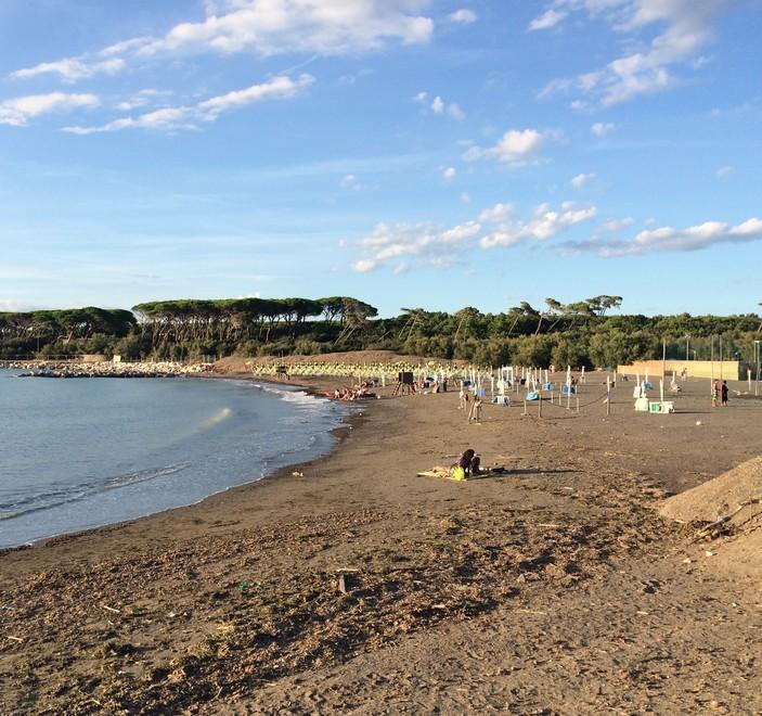 Idrocarburi sversati in mare Dov’è il divieto di balneazione? 