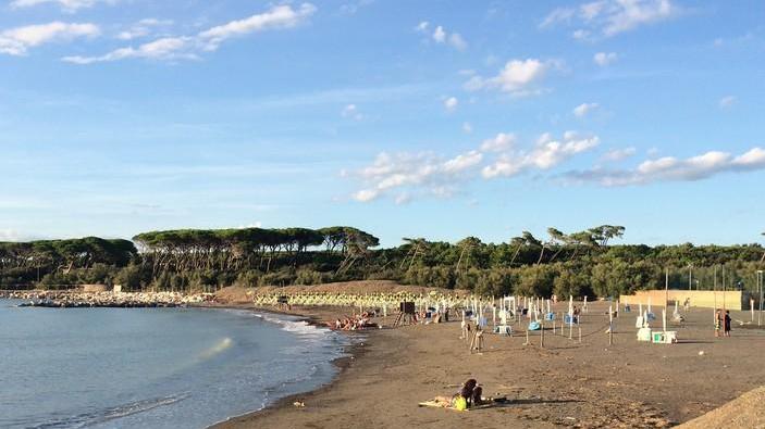 Idrocarburi sversati in mare Dov’è il divieto di balneazione?