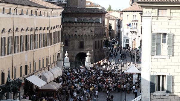 Buskers, è stato un vero successo per Ferrara Ieri un congedo pieno di gente e di emozioni