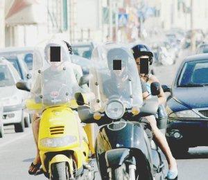 I rumori dei motorini e la musica troppo alta nei nei locali d’intrattenimento sono al centro delle polemiche tra gli esercenti e i residenti del centro