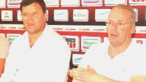 Nella foto grande Giuliani e Giovannini sopra il tecnico Favarin (vip)