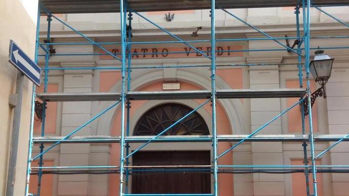 Lavori in corso al teatro Verdi Sarà rifatta una parte del tetto