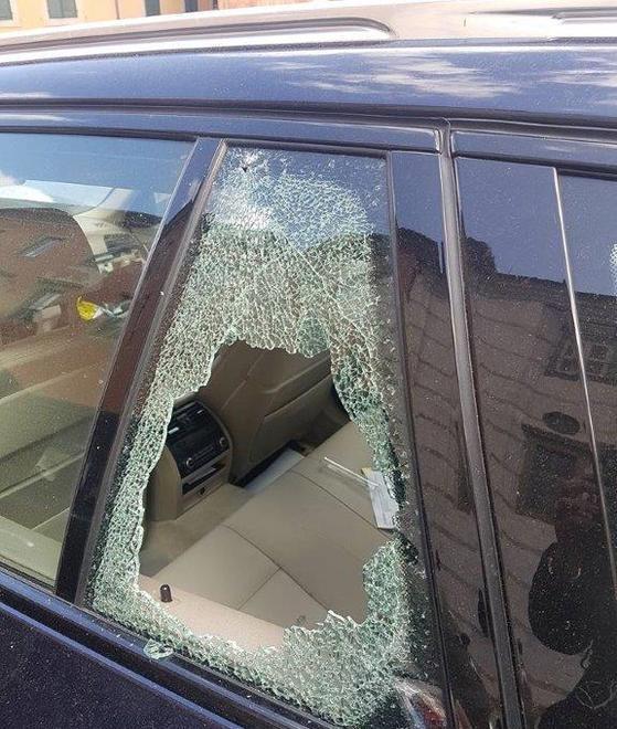Furto sull’auto dei turisti in cella uno dei due autori