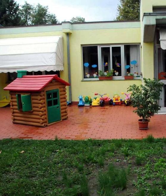 Taglio dei giardini ai nidi si parte con Avenza