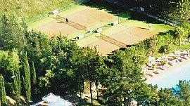 Un campo da 18 buchein un residence da favola