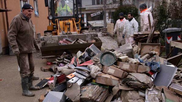 «Inopportuna la presenza del comitato a FestaReggio»