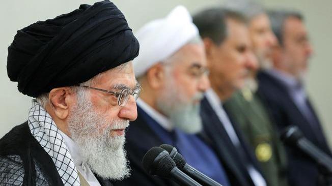 Khamenei, pronti uscire accordo nucleare