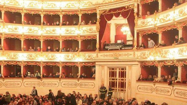 «Mario Vighi insostituibile», la stagione dei Teatri di Reggio Emilia riparte “con lui”