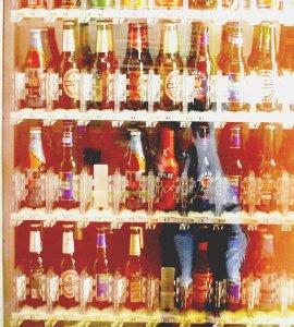 <strong>VIETATE.</strong> Le bottiglie di birra