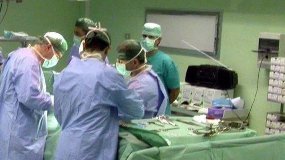 Dal coma alla morte per pacemaker difettoso L’ospedale versa mezzo milione ai tre figli