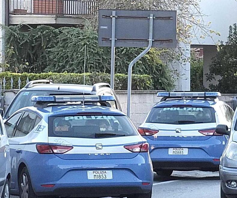 I banditi all’anziana: «Stai zitta», poi le botte per rapinarla in casa 