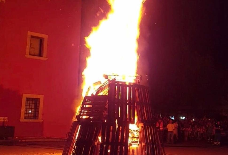 Dalla focata ai fuochi d’artificio sul pontile