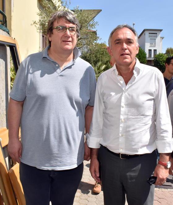 Il presidente Rossi con don Biancalani «Qui si accoglie senza fini di lucro» 