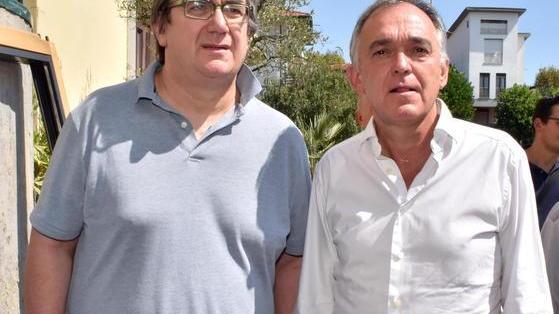 Il presidente Rossi con don Biancalani «Qui si accoglie senza fini di lucro»
