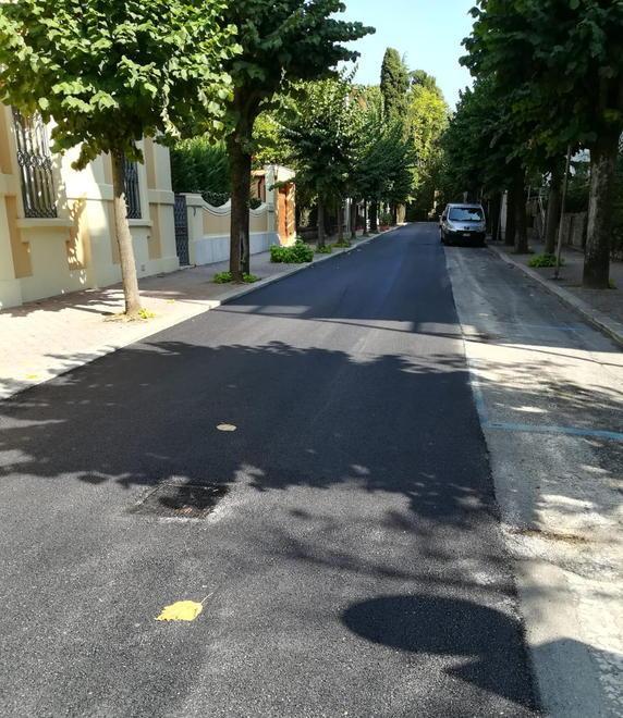 Iniziati i lavori di riasfaltatura di viale Rosselli