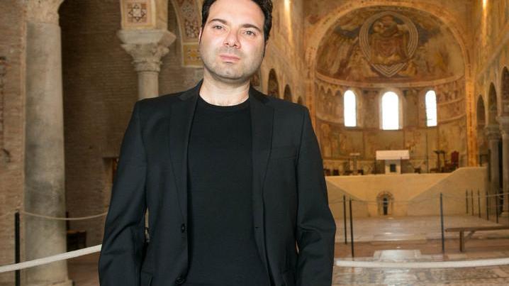Simoni porta i misteri di Pomposa all’interno del Castello Estense