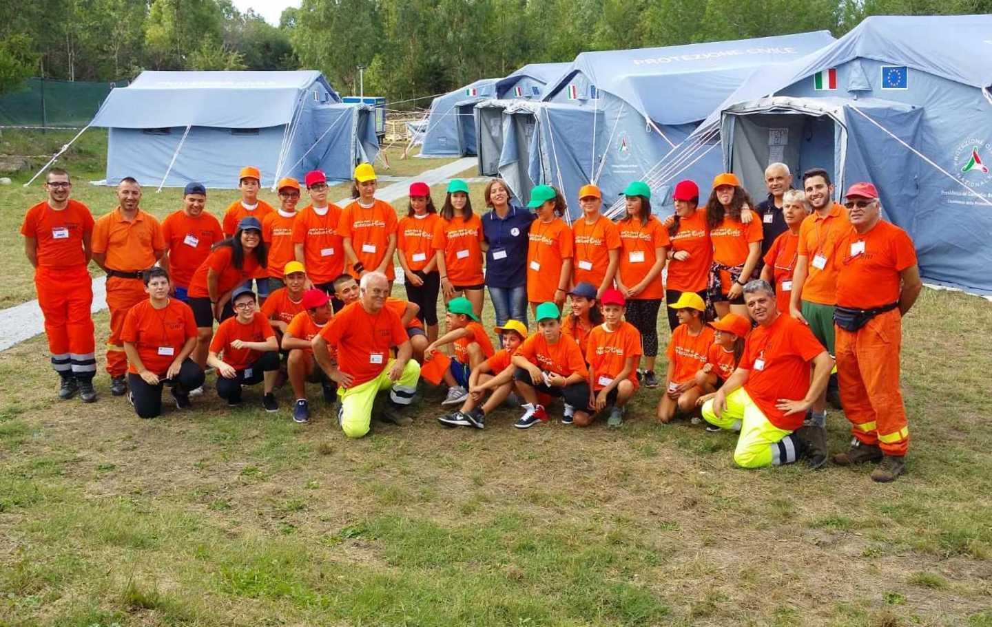 La Protezione Civile piazza le tende a Uri 
