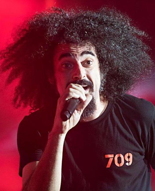 Caparezza apre il “Settembre” Piazza Duomo verso il sold out 