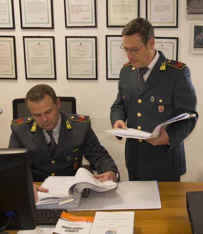 Evasione da 100mila euro per un’azienda del sughero