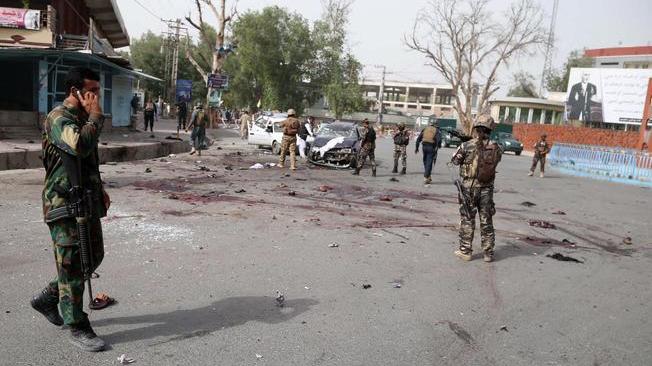 Afghanistan: attacco a veicolo polizia