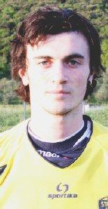 <strong>VINCENTI.</strong> A sinistra Pellegrinetti e Filiè della Lanterna; accanto un momento di una sfida al torneo delle Contrade