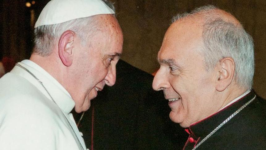 Il vescovo mobilita tutta la diocesi a sostegno di Papa Francesco